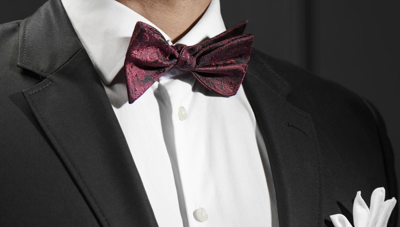 إكسسوارات رجالية للمناسبات تمنح الإطلالة قوة وأناقة لافتة