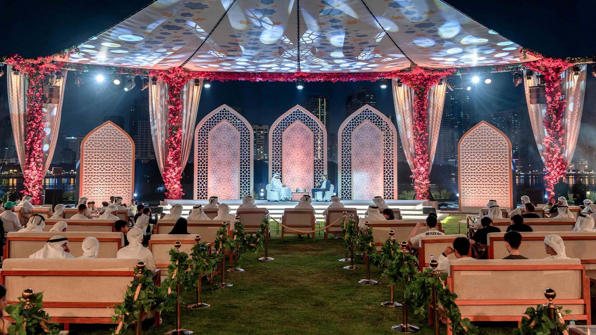 المجالس الرمضانية بوصفها فضاءً للحوار والثقافة المحلية