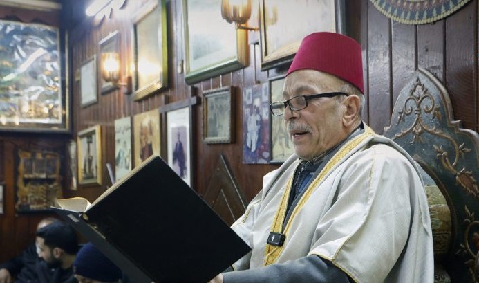 حكواتي رمضان.. الحارس الأمين لقصص التاريخ والبطولة