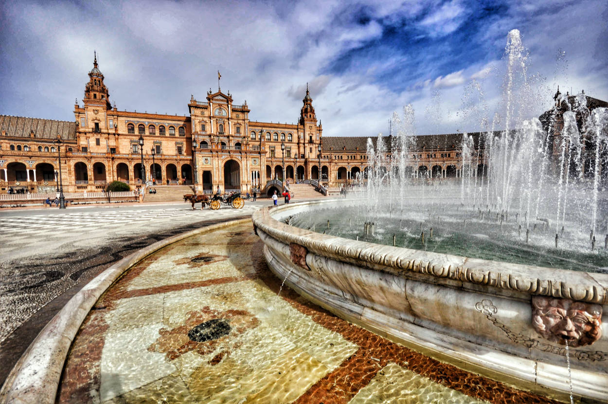 سحر الربيع في الأندلس ورحلة البحث عن الجذور والجمال