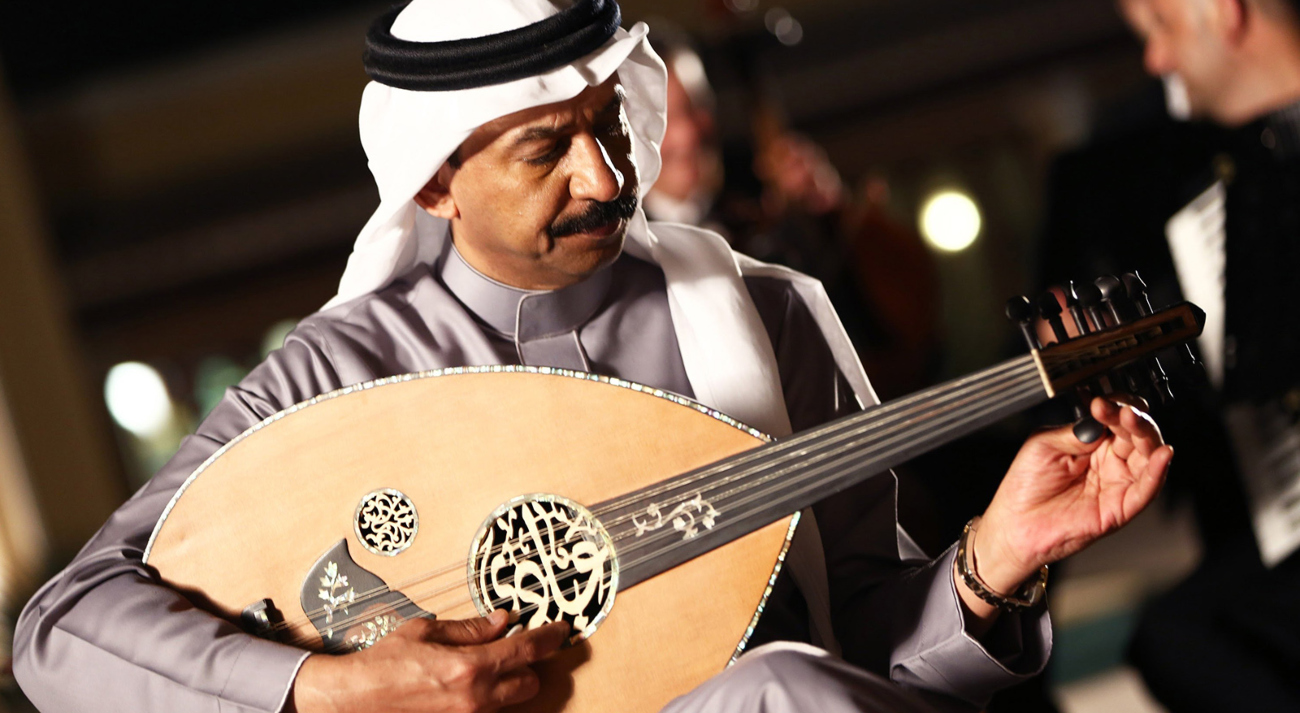 أجواء طربية دافئة تجمع عبادي الجوهر وفهد الكبيسي وتلفت اهتمام المتابعين