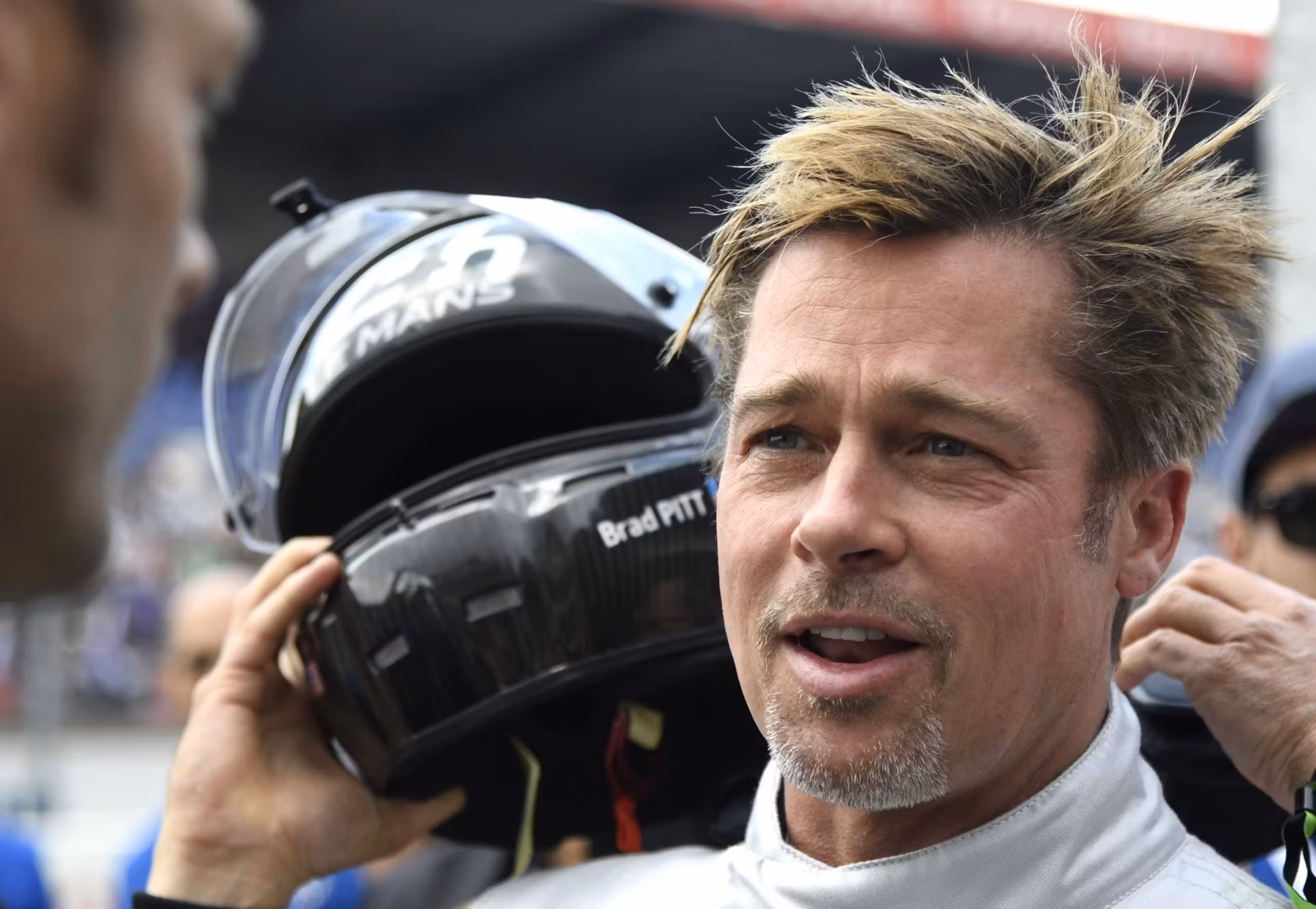 بعد نجاح F1… هل يستعد براد بيت لجولة جديدة على الحلبات؟
