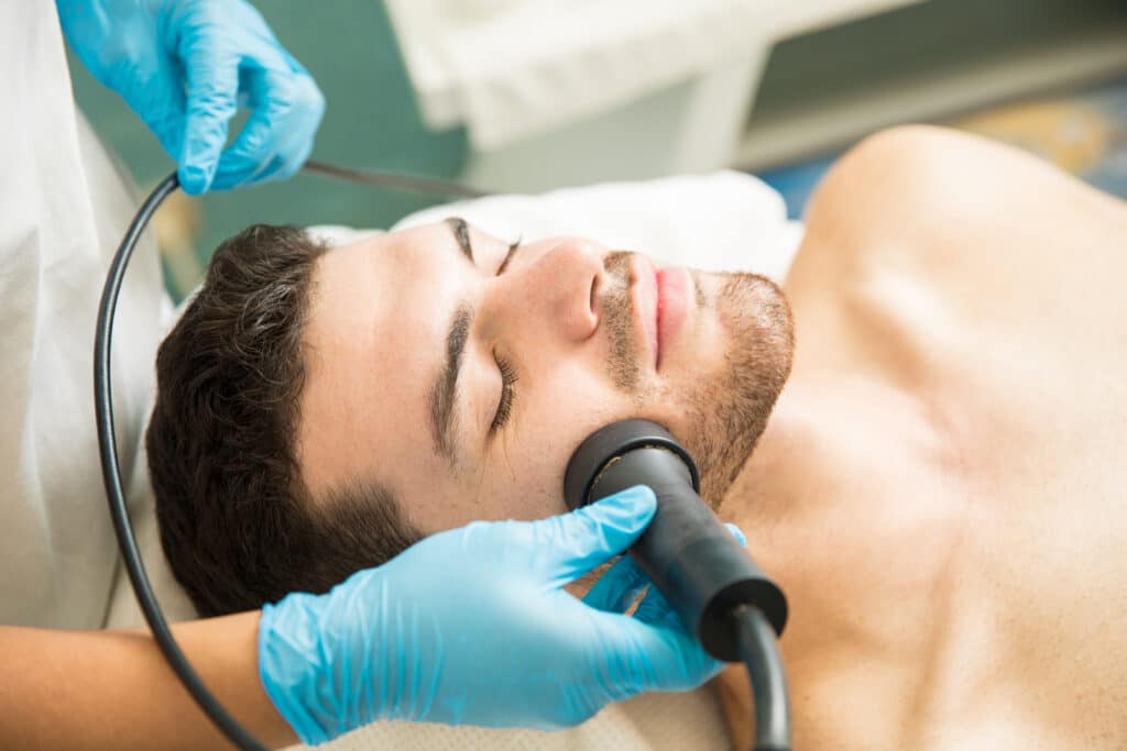 كيف تقضي العلاجات التجميلية الحديثة على علامات الإرهاق؟
