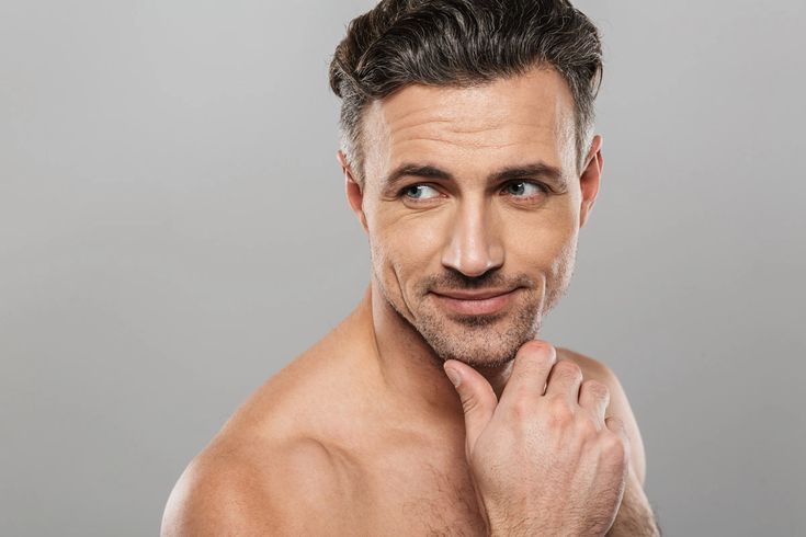 العناية بالرقبة تستحق مكانها في روتين الرجل