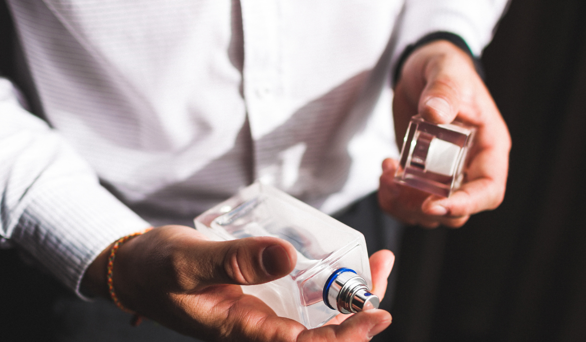 العطر الرجالي: كيف تختار عطرك الرجالي ليكون مختلفًا عن الجميع؟
