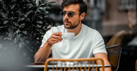 كوب القهوة الصباحي
